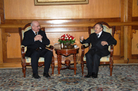 Entretiens entre le Président de la République, M. Abdelaziz Bouteflika et le Président  du Conseil national suisse, M. André Bugnon